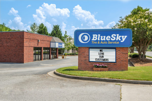 ‘Now is the Time to Make a Change’: How BlueSky Tire & Auto Service Gives Today’s Consumers First-Class Service Using an Intelligent, Automated Chat Platform